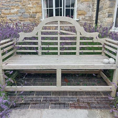 Отель Huberts, Wedmore Экстерьер фото