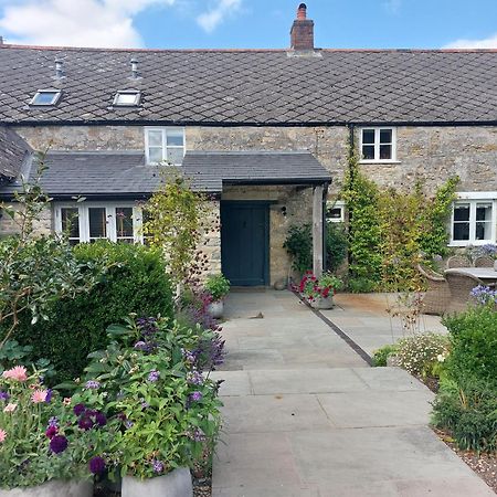Отель Huberts, Wedmore Экстерьер фото